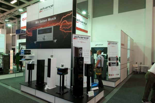IFA 2011 Advance Acoustic stand
