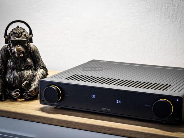 Arcam Radia A25 sztereó erősítő Arcam Radia A25 sztereó erősítő