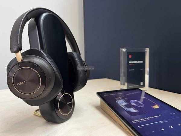 DALI IO-12 Bluetooth fejhallgató DALI IO-12 Bluetooth fejhallgató