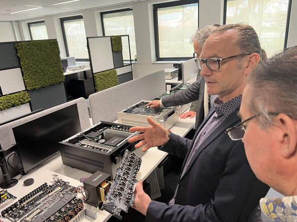 Denon AVC-A1H házimozi erősítő Masimo Denon AVC-A1H házimozi erősítő Masimo