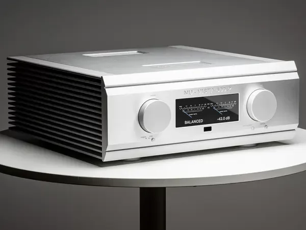Musical Fidelity Nu-Vista 600.2 sztereó erősítő Musical Fidelity Nu-Vista 600.2 sztereó erősítő
