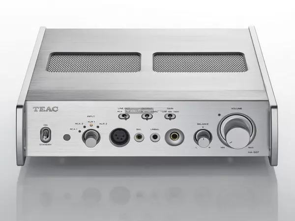 TEAC HA-507 fejhallgató erősítő TEAC HA-507 fejhallgató erősítő
